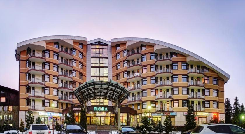 בורובץ Flora Hotel Studio מראה חיצוני תמונה