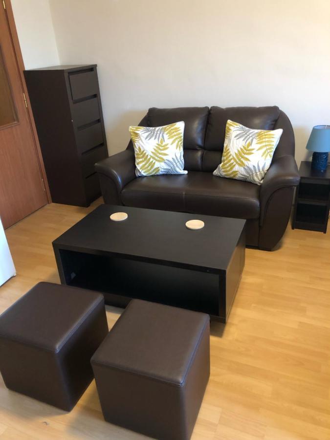 בורובץ Flora Hotel Studio מראה חיצוני תמונה